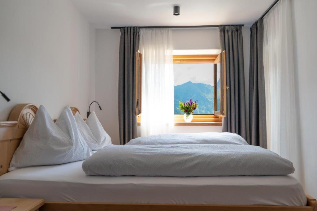 Gasthof Hochfirst Bed & Breakfast Corvara in Passiria Ngoại thất bức ảnh